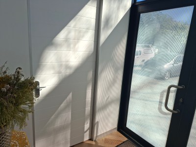 TREATMENT ROOM AVAILABLE FOR RENT - SOUTHERN PAARL